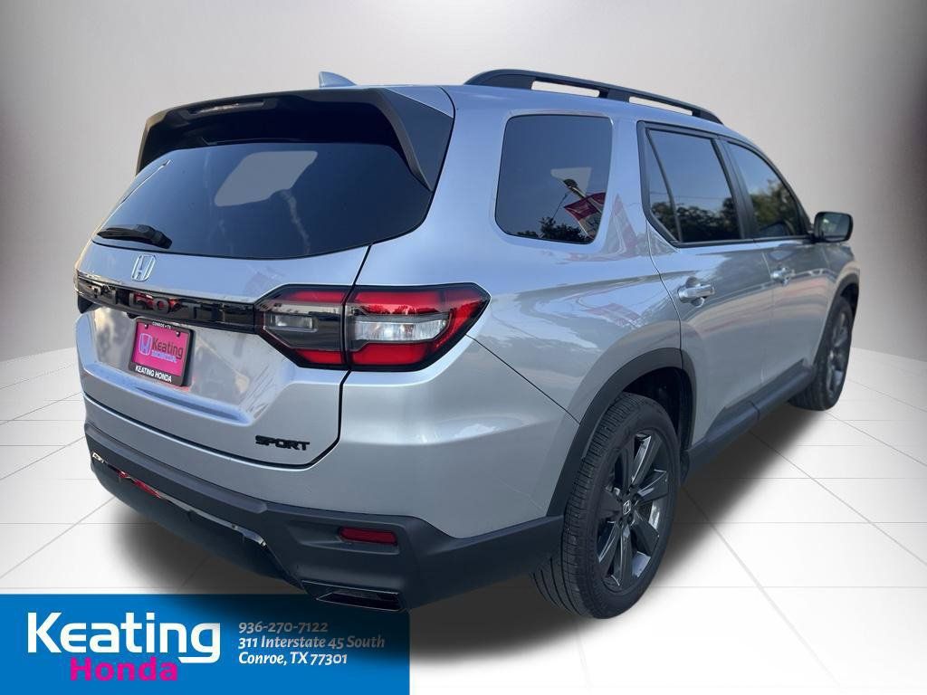 Used 2026 Honda Pilot Sport image 5