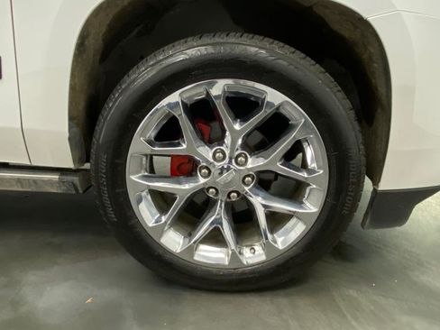 Used 2016 Cadillac Escalade Premium image 16