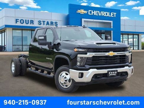New 2026 Chevrolet Silverado 3500 LT w/ Convenience Package AWD/4WD image 1
