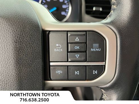 Used 2023 Ford Expedition XLT image 10