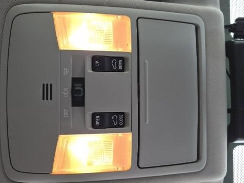 Used 2018 Toyota RAV4 XLE image 26