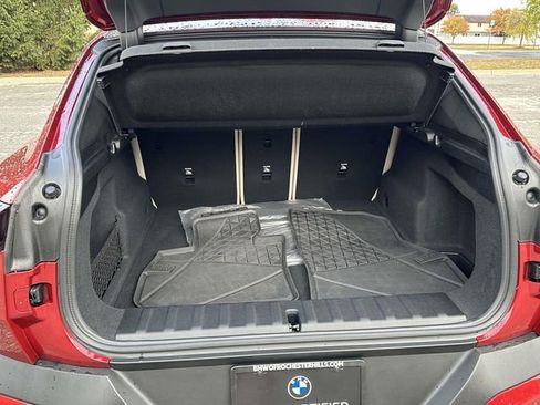 Certified 2025 BMW X2 xDrive28i w/ Technology Package image 18