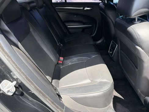 Used 2014 Chrysler 300 C AWD/4WD image 22