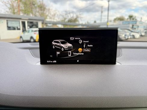 Used 2018 Audi Q7 3.0T Premium Plus w/ Premium Plus Package image 35