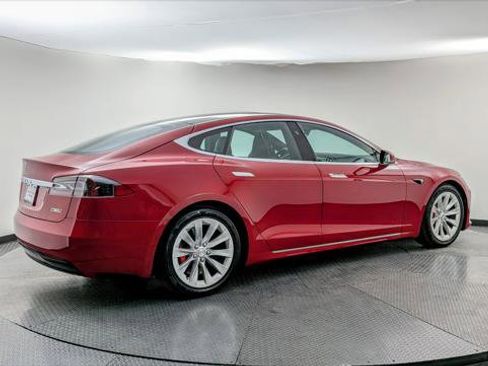 Used 2017 Tesla Model S 90D image 8