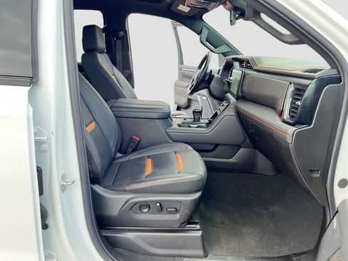 Used 2026 GMC Sierra 1500 AT4 AWD/4WD image 29