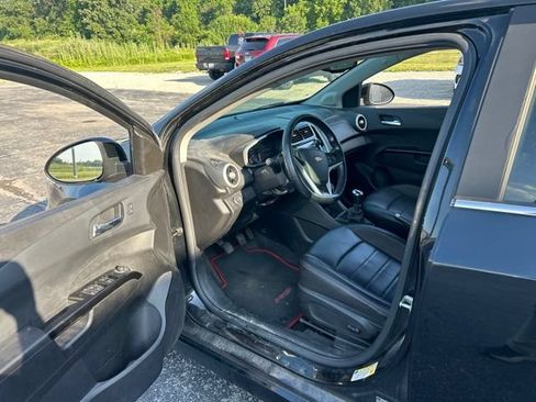 Used 2017 Chevrolet Sonic Premier FWD image 15