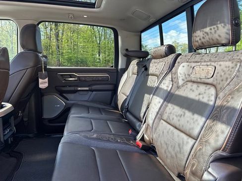 Used 2025 RAM 1500 Limited w/ Trailer Tow Group AWD/4WD image 21