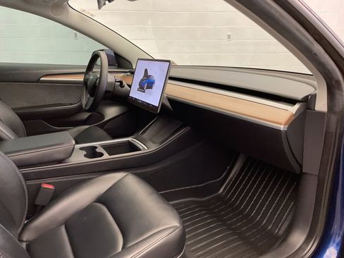 Used 2023 Tesla Model 3 Standard Range image 22