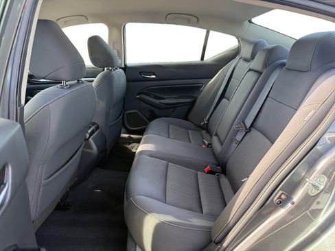 Used 2021 Nissan Altima 2.5 SV image 16