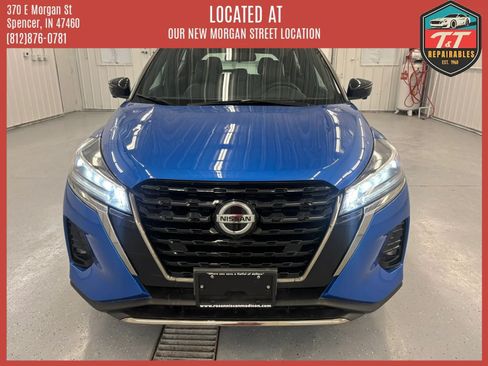 Used 2021 Nissan Kicks SR w/ SR Premium Package FWD image 12