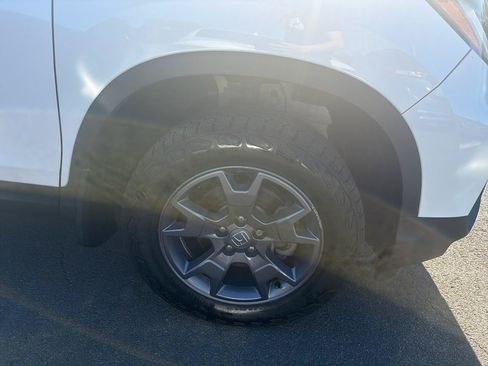 Used 2024 Honda Passport TrailSport image 4