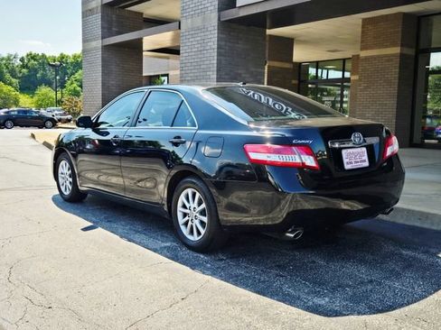 Used 2011 Toyota Camry XLE w/ SE/XLE Extra-Value Pkg FWD image 8