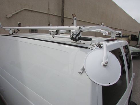 Used 2004 Chevrolet Astro RWD image 22