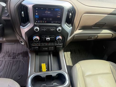 Used 2019 GMC Sierra 1500 SLT w/ SLT Premium Plus Package AWD/4WD image 36