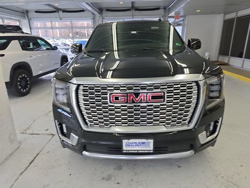 Certified 2022 GMC Yukon Denali w/ Denali Premium Package image 8