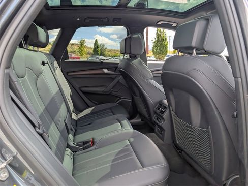 Used 2024 Audi Q5 e Premium Plus image 18