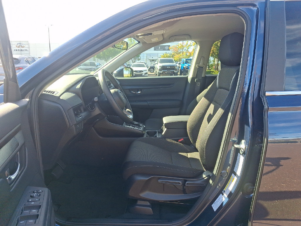 Used 2025 Honda CR-V LX image 13