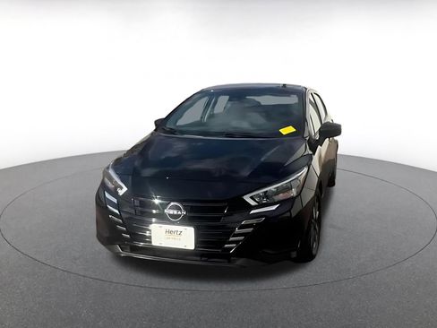 Used 2025 Nissan Versa SV FWD image 4
