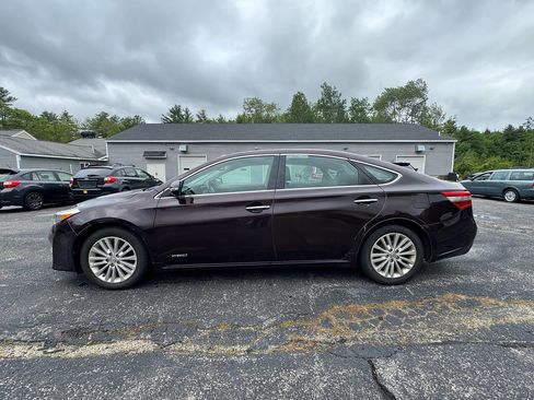 Used 2015 Toyota Avalon Limited w/ Technology Package FWD image 4