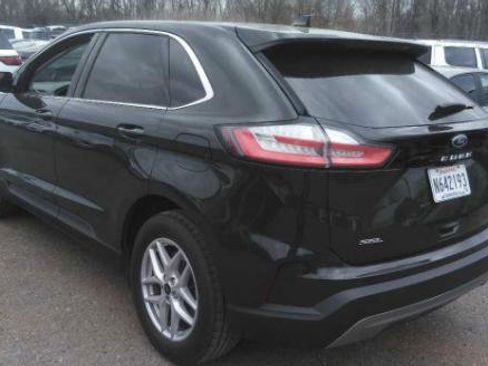 Used 2024 Ford Edge SEL image 9