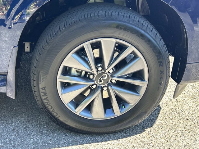 Certified 2026 INFINITI QX80 Pure w/ Cargo Package AWD/4WD image 9