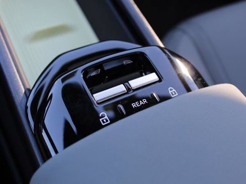 New 2026 Volvo EX30 Cross Country Ultra image 22