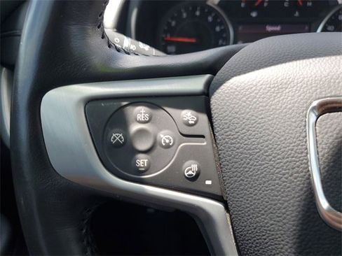 Certified 2022 GMC Terrain SLT w/ Tech Package image 25