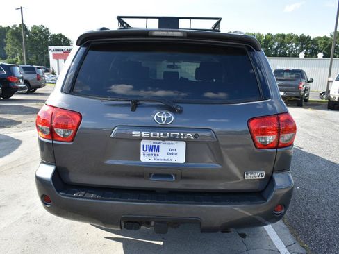 Used 2013 Toyota Sequoia SR5 AWD/4WD image 7
