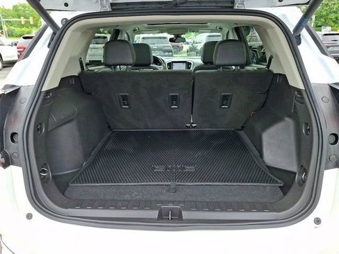 Used 2022 GMC Terrain Denali w/ Denali Premium Package AWD/4WD image 35