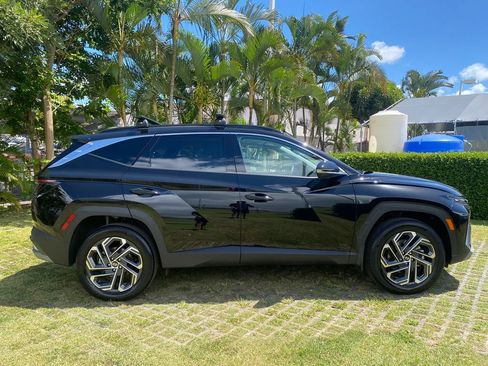 Certified 2025 Hyundai Tucson Limited AWD/4WD image 26