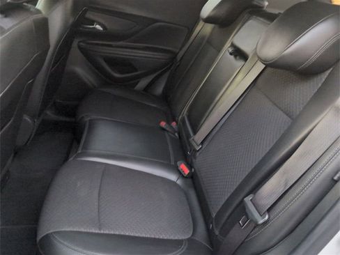 Certified 2022 Buick Encore Preferred image 22