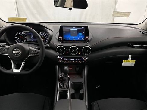 Certified 2023 Nissan Sentra SR image 22