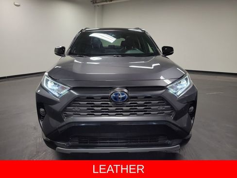 Used 2020 Toyota RAV4 XSE image 2