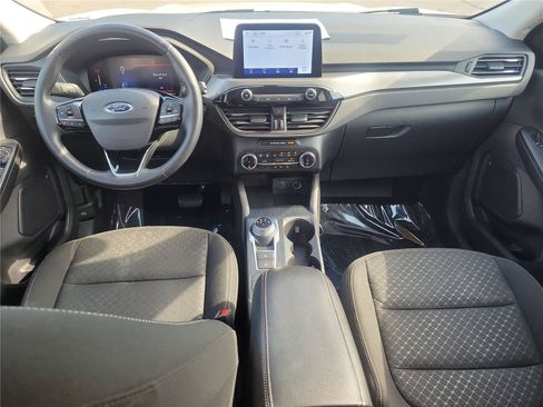 Used 2023 Ford Escape Active w/ Cold Weather Package FWD image 9
