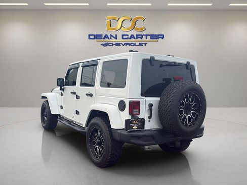Used 2018 Jeep Wrangler Unlimited Sport AWD/4WD image 3