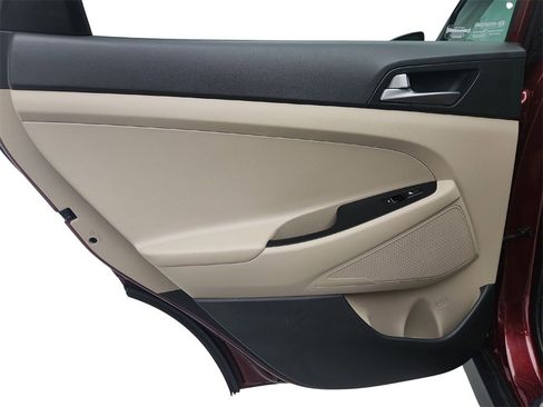 Used 2016 Hyundai Tucson Limited w/ Option Group 03 image 24