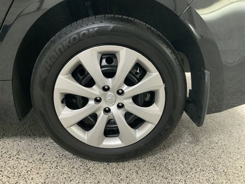 Used 2025 Toyota Corolla LE FWD image 10