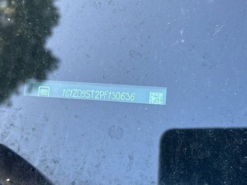 Used 2023 Chevrolet Malibu LT w/ Driver Confidence Package FWD image 9