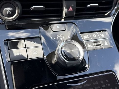 Used 2024 Subaru Solterra Touring image 20