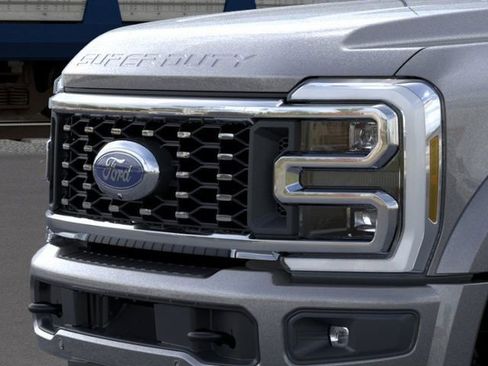 New 2026 Ford F450 Platinum w/ FX4 Off-Road Package image 17
