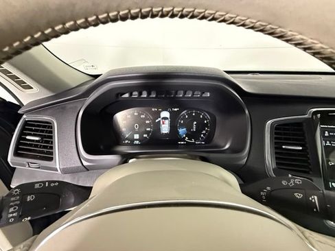 Used 2020 Volvo XC90 T6 Momentum w/ Protection Package Premier AWD/4WD image 22