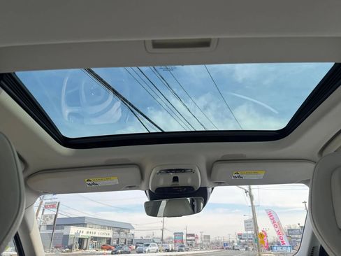 Used 2017 Volvo S90 T6 Inscription w/ Vision Package image 26