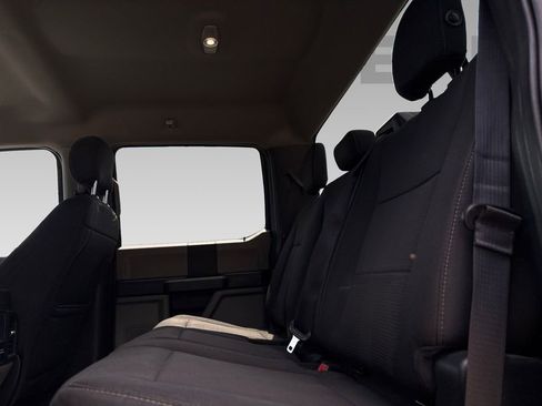 Used 2018 Ford F150 XL w/ Equipment Group 101A Mid AWD/4WD image 4