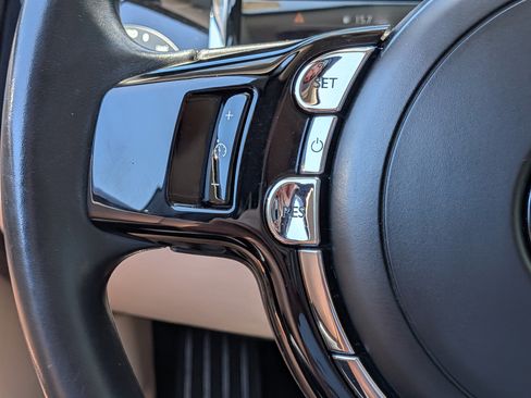 Used 2015 Rolls-Royce Ghost RWD image 19