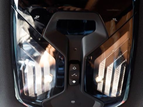 Used 2019 BMW 740i image 35