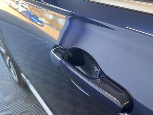 Used 2023 Honda Pilot Elite image 4