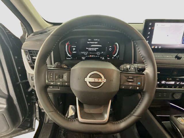 Used 2025 Nissan Rogue SL w/ SL Premium Package AWD/4WD image 12