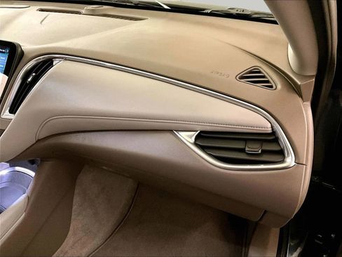 Used 2019 Chevrolet Malibu LT w/ Leather Package image 15