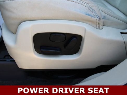 Used 2018 Lincoln MKT AWD w/ Technology Package image 3